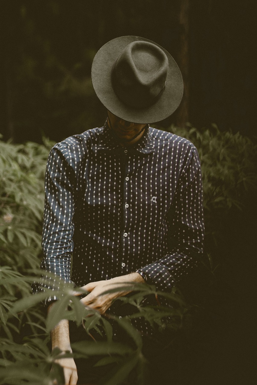 时尚潮流下的独特魅力，露毛女明星的风采