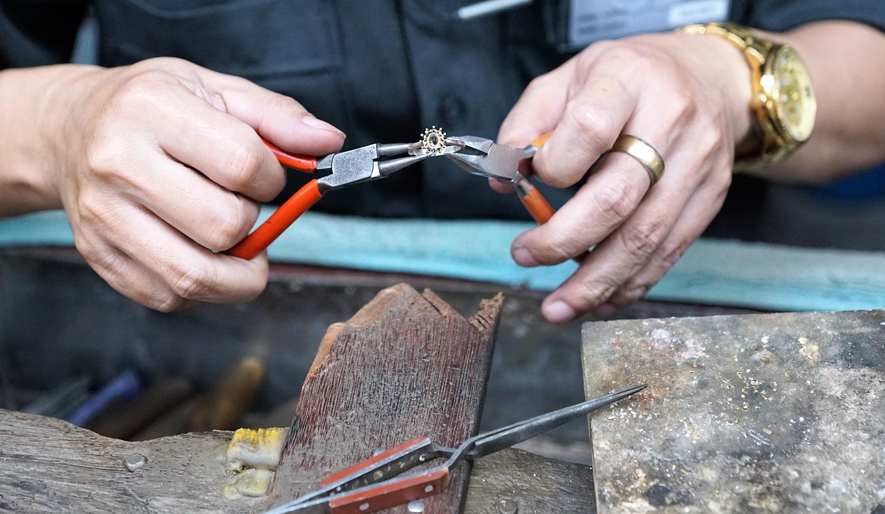最新DIY刀具探索，手工制作的无尽魅力分享