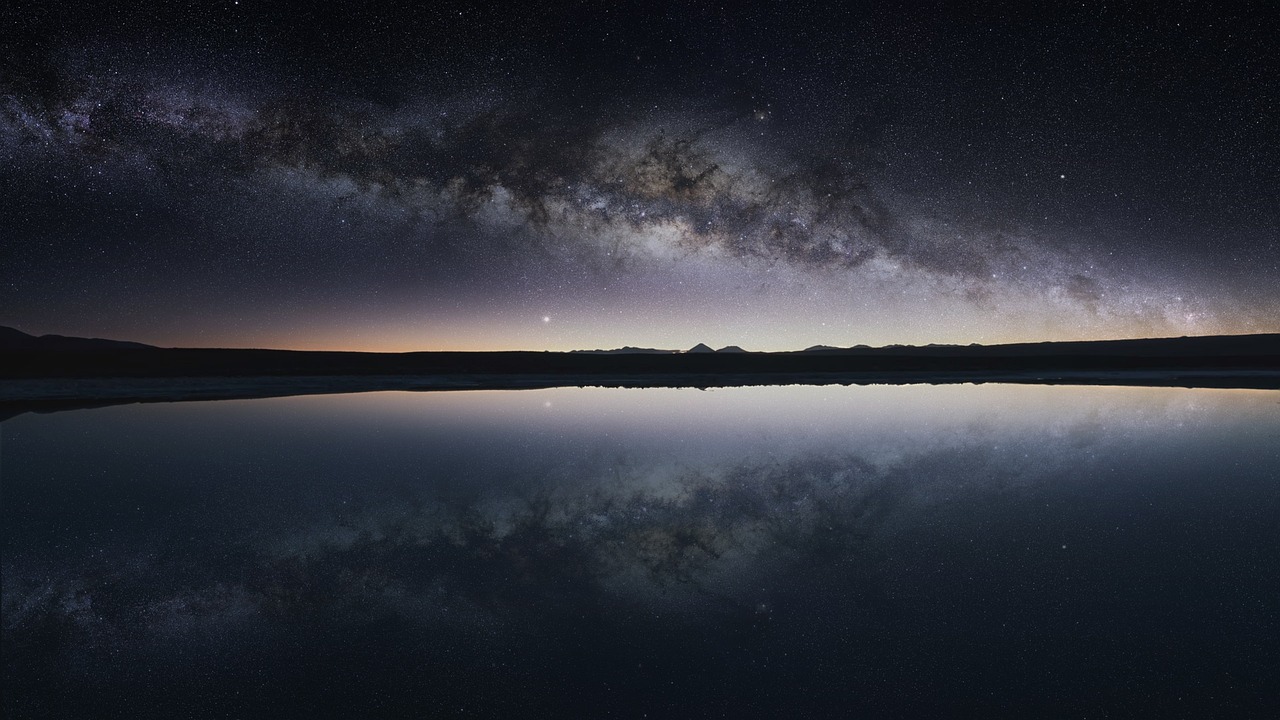 伏明星，闪耀天际的巨星之光